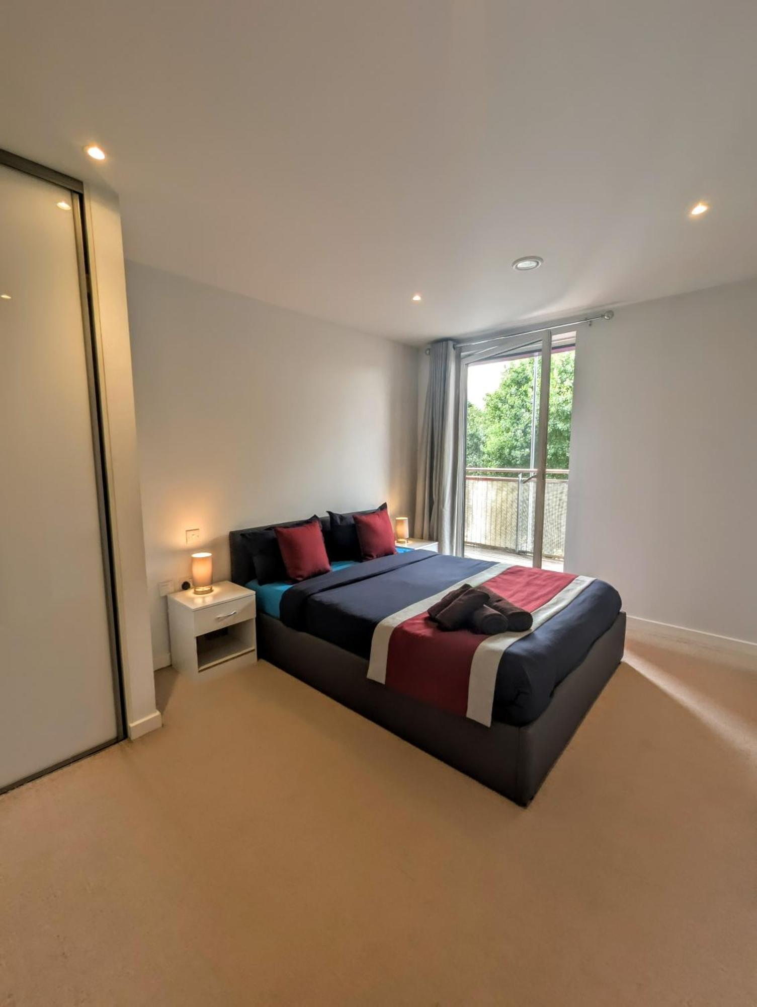 Modern London Apartment Near Greenwich - Rooftop City View Eksteriør bilde